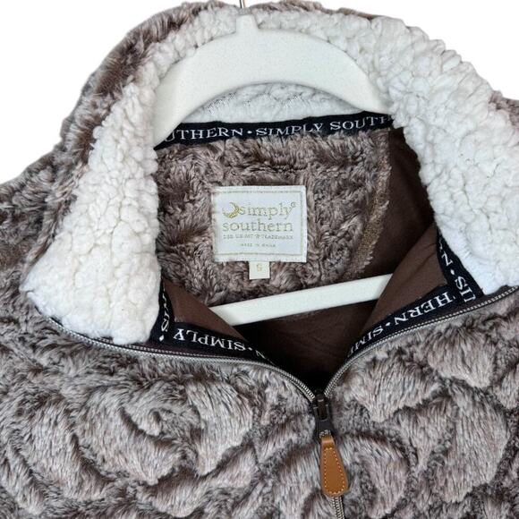 Simply Southern Garden Sherpa Pull-Over in Brown and Cream - Size Small - Picture 4 of 4